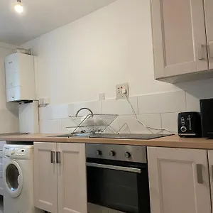 https://central-london-flat-near-borough-station-se1.cambridgehotelsuk.com