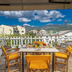 https://ilias-apartments.kefaloniahotels.net