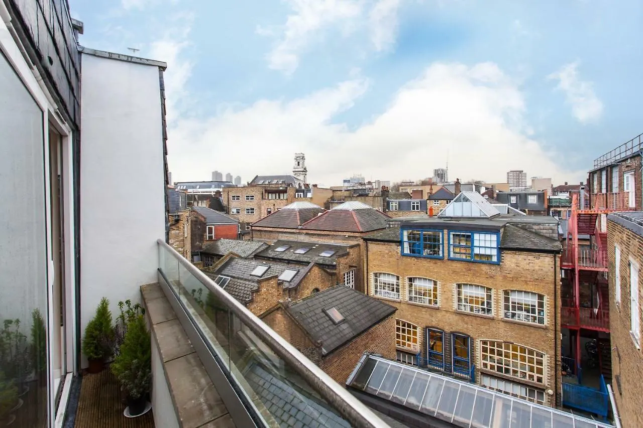 Trendy 2 Bedroom Apartment In Vibrant Shoreditch, Central London Zone 1 Free Wifi - Sleeps 4+2